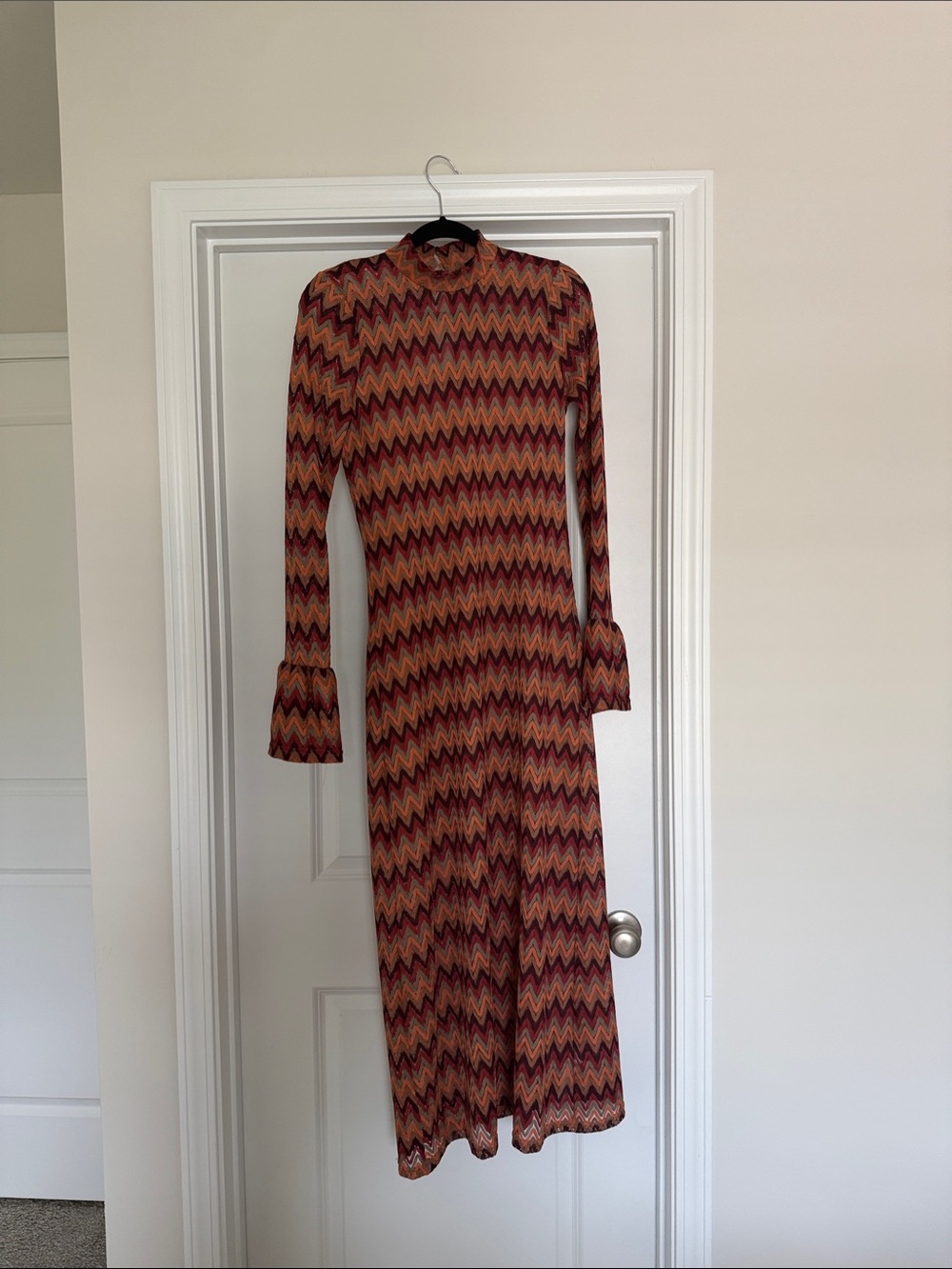 En Saison Chevron Print Long Sleeve Dress